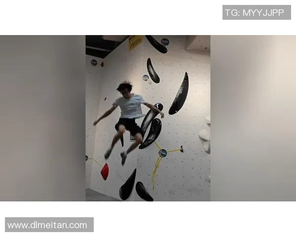 西安攀岩队区域防守策略解析与攀岩热点探讨